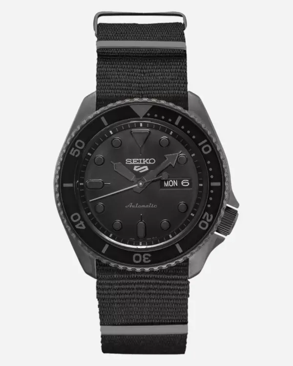 SEIKO 5 Sports Automatisk Svart/Textil 42.5 mm SRPD79K1