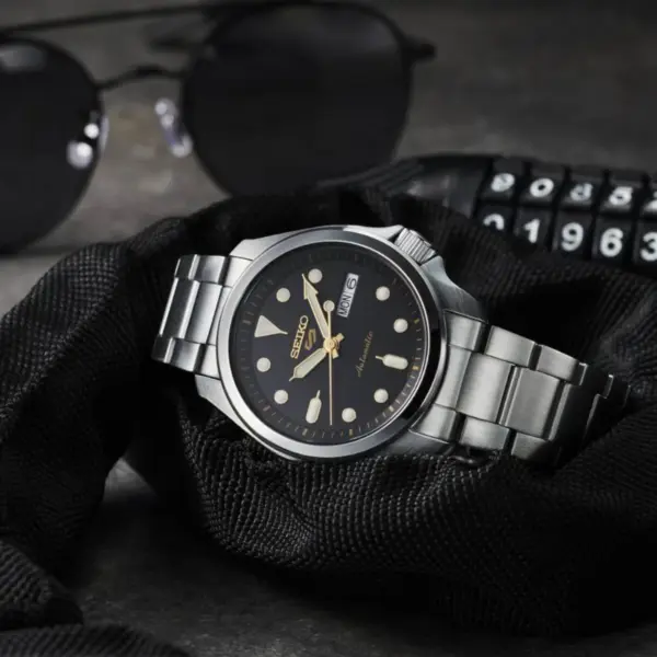 seiko 5 sports