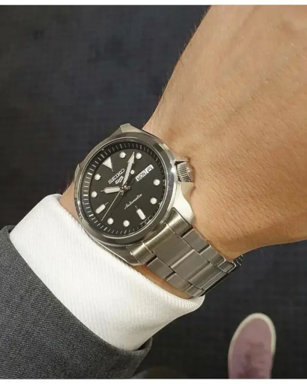 seiko 5 sports