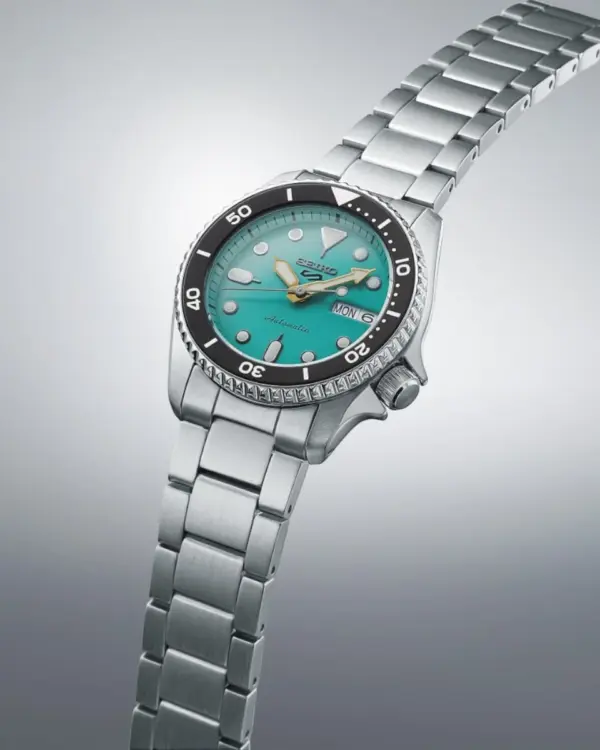 seiko 5 sports