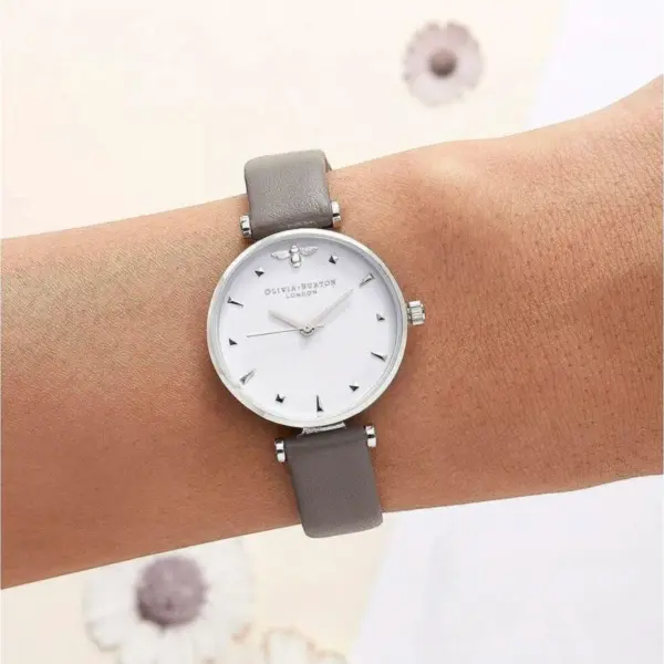 Olivia Burton Queen Bee Quartz Läderarmband Vit, bild 2