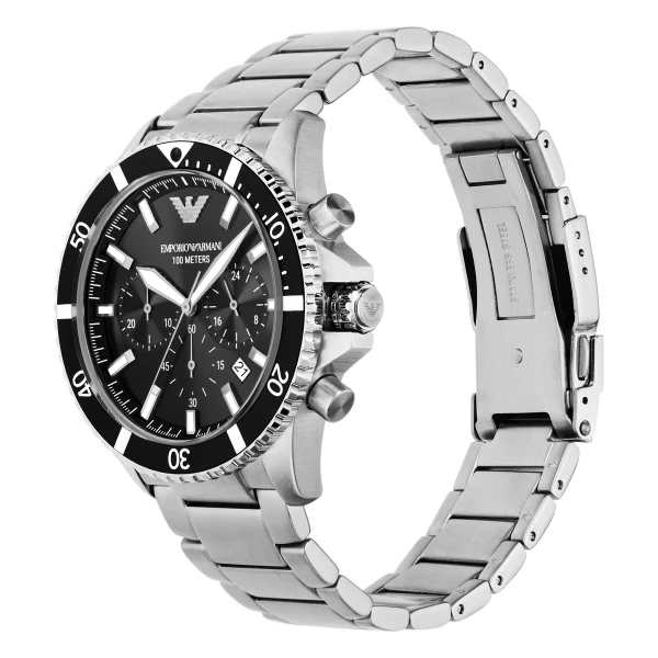 Armani Diver Quartz Kronograf Silverfärgad Boett Stållänk Svart
